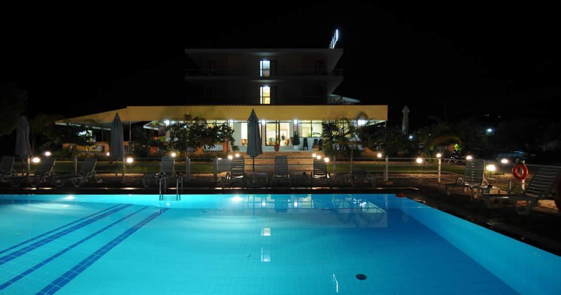 Cleopatra Hotel Kanáli Eksteriør bilde
